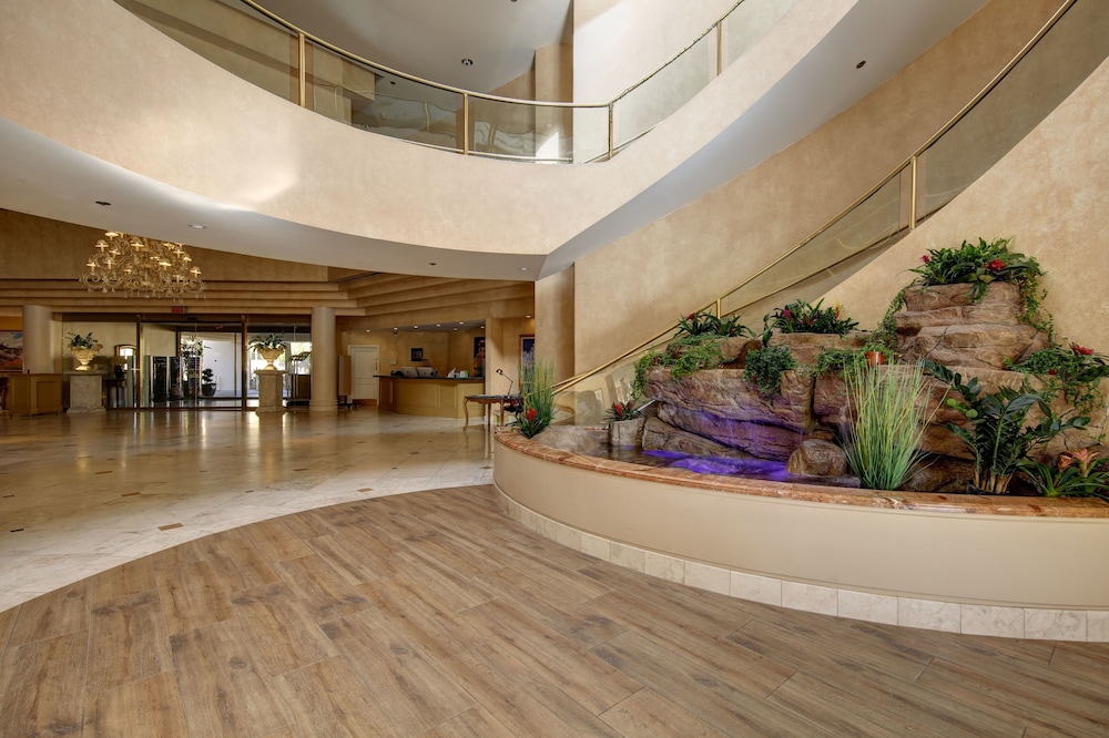 Indian Wells Resort Hotel - photo 3