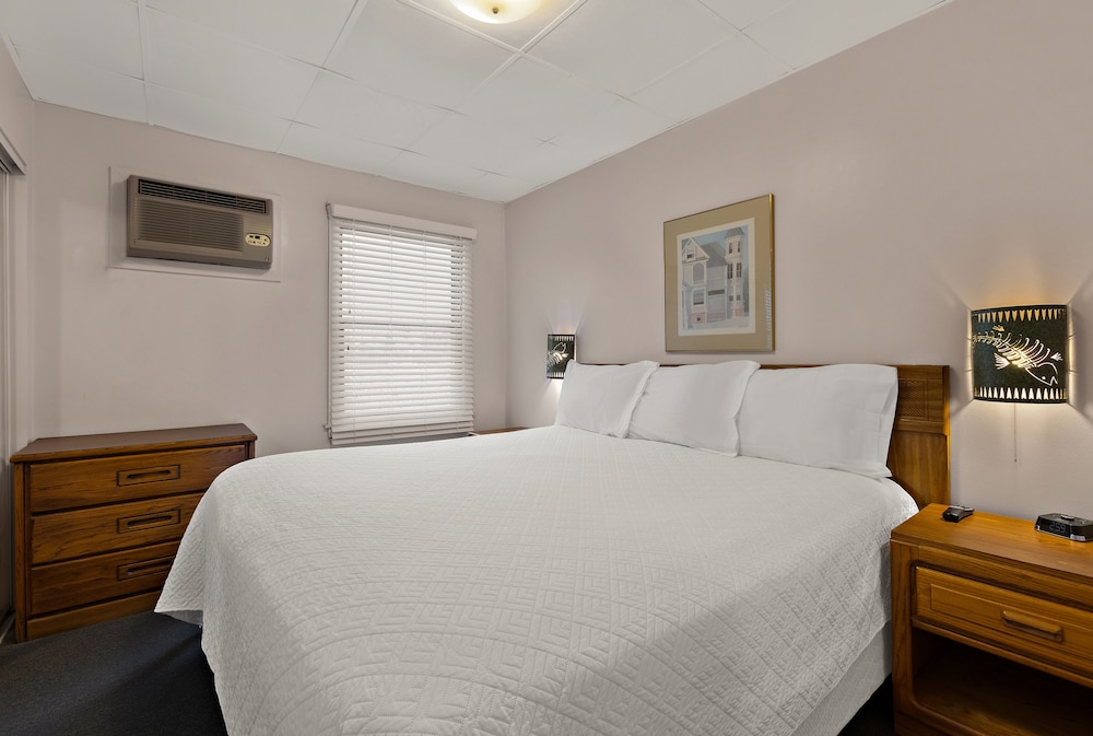 Traverse Bay Inn - photo 10