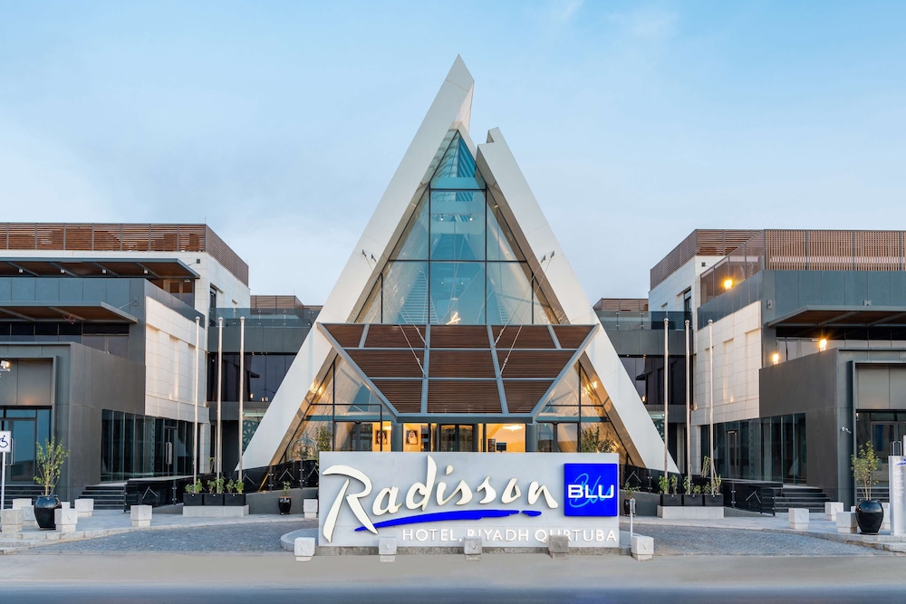 Radisson Blu Hotel Riyadh Qurtuba - carbon neutral hotel in Riyadh