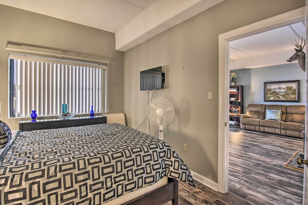 4 Mi to Sugar Mtn Resort: Condo w Indoor Pool - photo 12