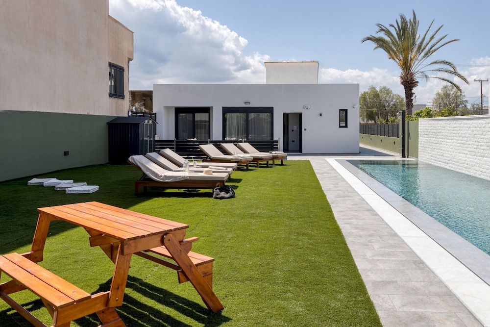 Potame Suite by Estia Pool View — 4-Star Luxury Hotel in Hersonissos, Greece