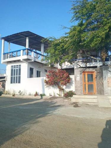Hospedaje Algarrobo Machalilla — Unknown City