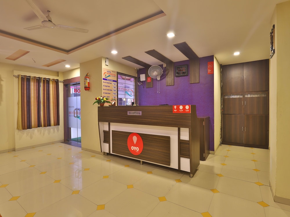 OYO 11867 Hotel Nilkanth Inn in Halol, India