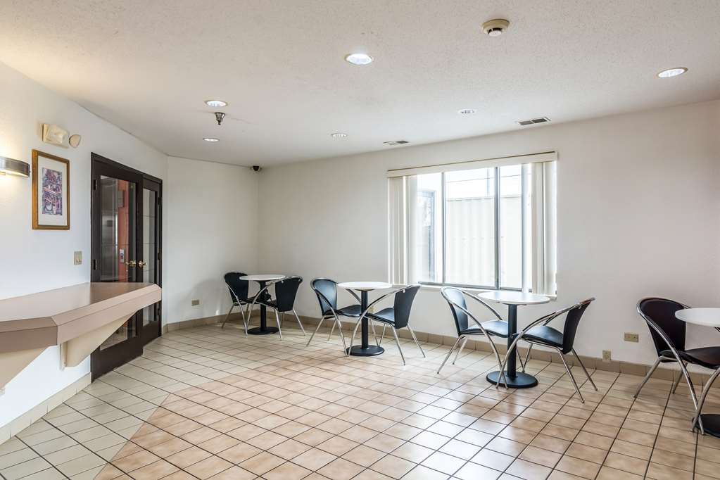 Motel 6 Harvey IL - photo 27