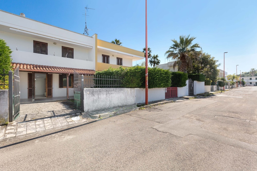 3199 Villino Amos by Barbarhouse in Melendugno, Italy