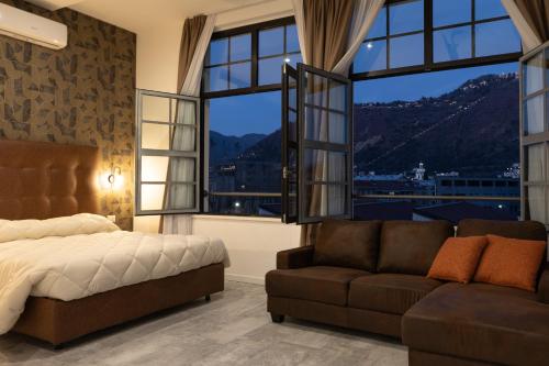 Living Lake Como Rooms&Parking in Como, Italy