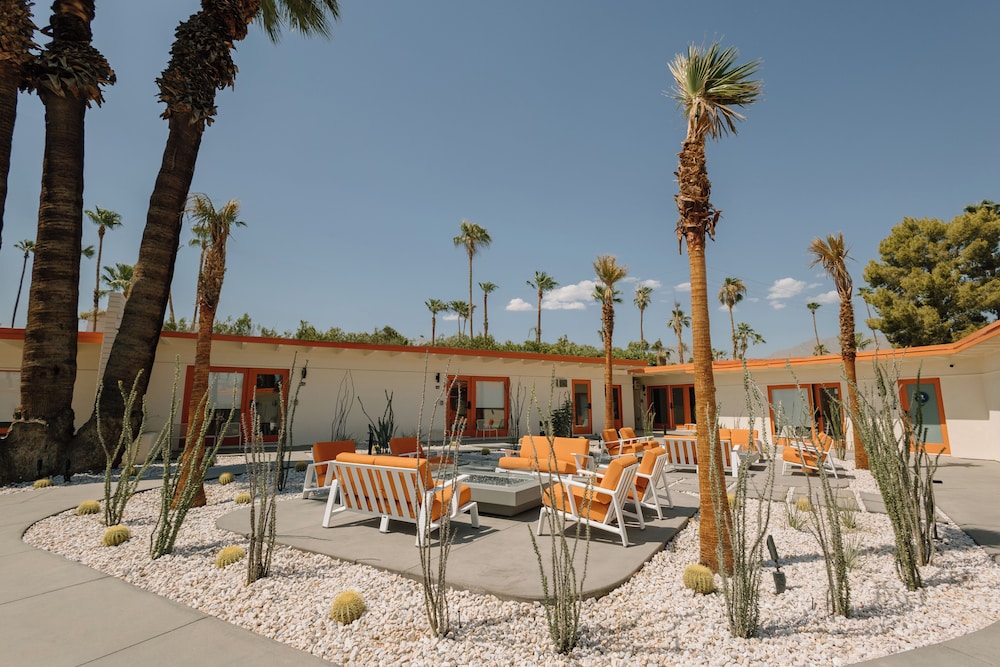 Mojave Resort Adults Only - photo 68