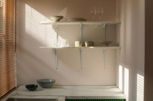 Chic Studio near Fabrika By Wehost