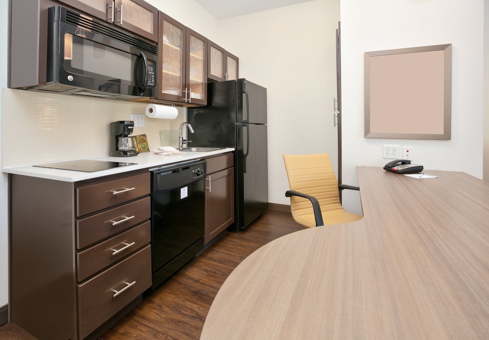 Candlewood Suites DFW South by IHG - photo 7