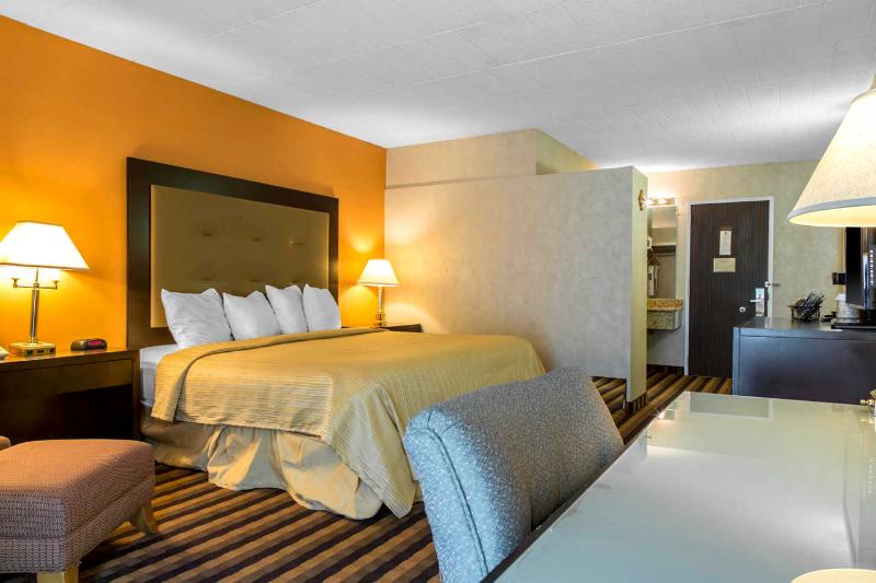 Bradley Inn - photo 15