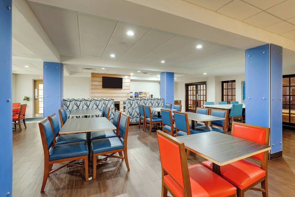 Holiday Inn Express Hotel & Suites Gadsden W Near Attalla by IHG - photo 79