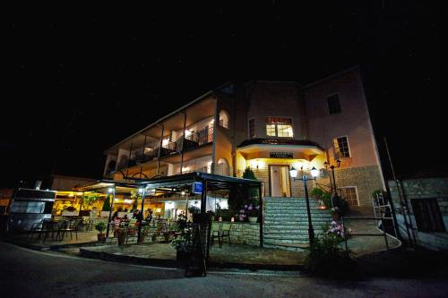 Aloha - carbon neutral hotel in Culburra Beach