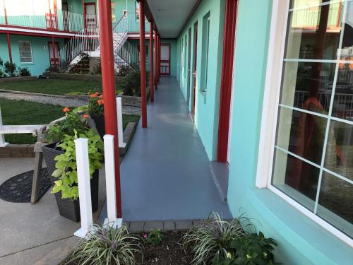 Riverview Inn - photo 6