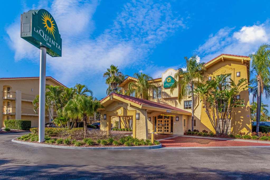 La Quinta Inn Tampa Bay Pinellas Park Clearwater - photo 2