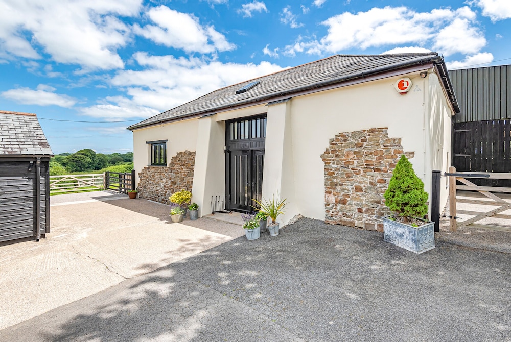 Waterland Old Barn in Holsworthy, United Kingdom
