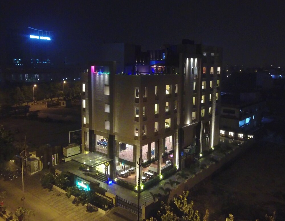 Hotel Ranbirs in Lucknow, India