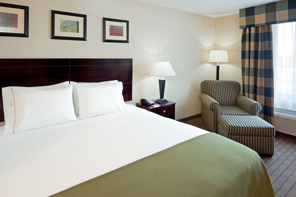Holiday Inn Express Hotel & Suites Syracuse North Cicero by IHG - photo 12