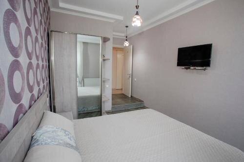 5 Rooms - last minute hotel in Batumi