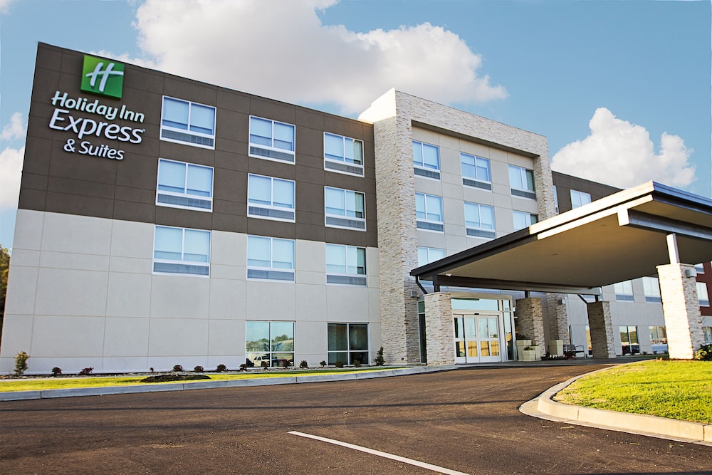 Holiday Inn Express & Suites Greenwood Mall by IHG - photo 51
