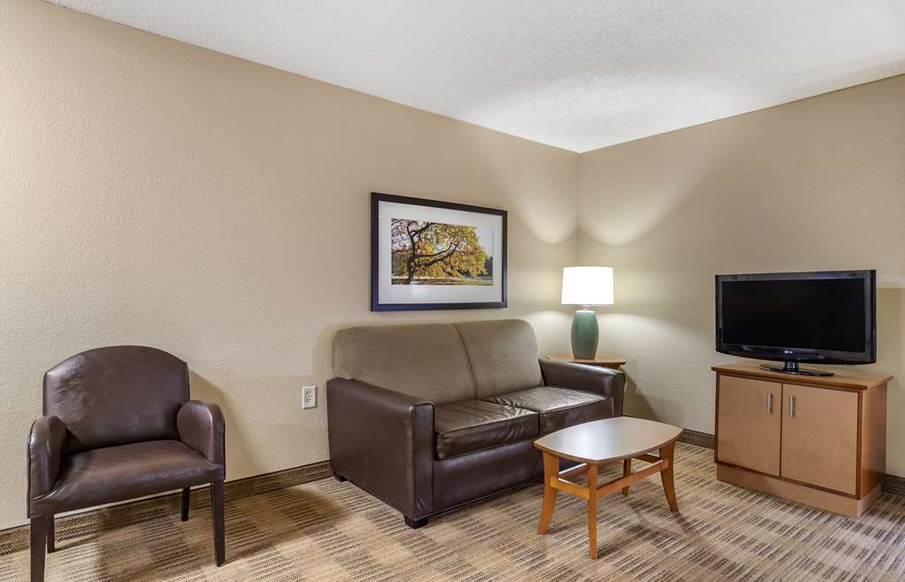 Extended Stay America Suites San Antonio Colonnade Medical - photo 27