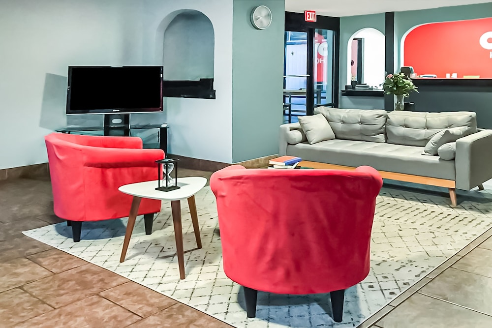 Days Inn by Wyndham Atmore - photo 4