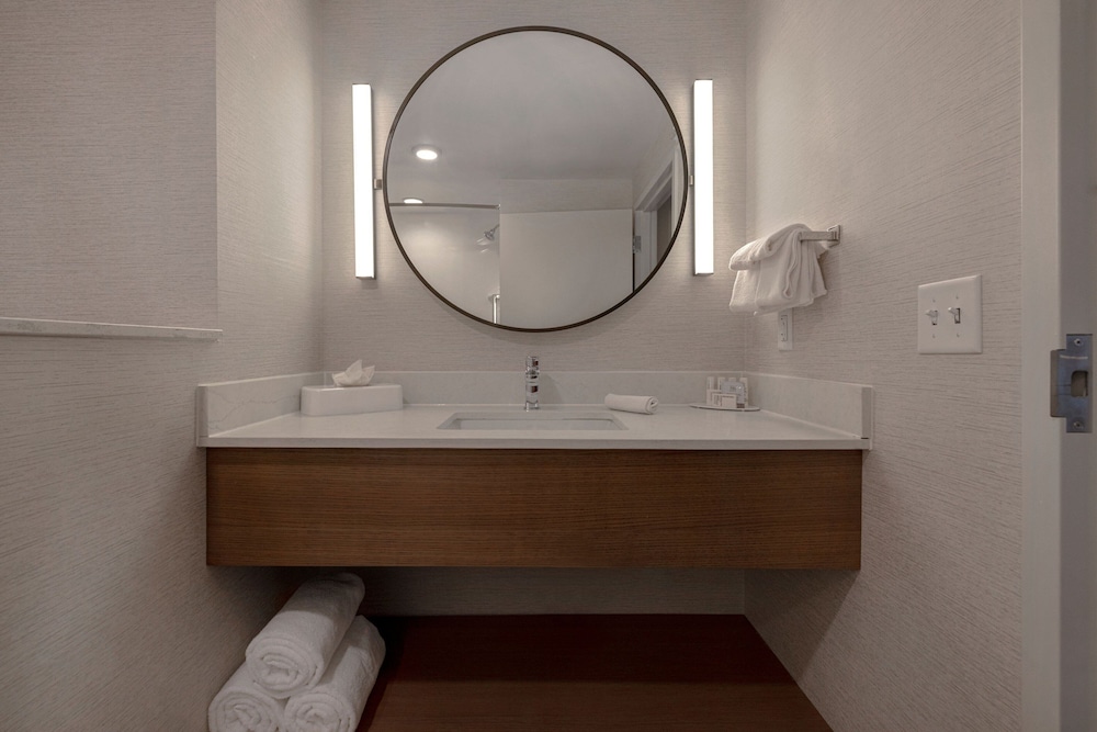 Fairfield Inn & Suites by Marriott Denver Airport at Gateway Park - photo 27