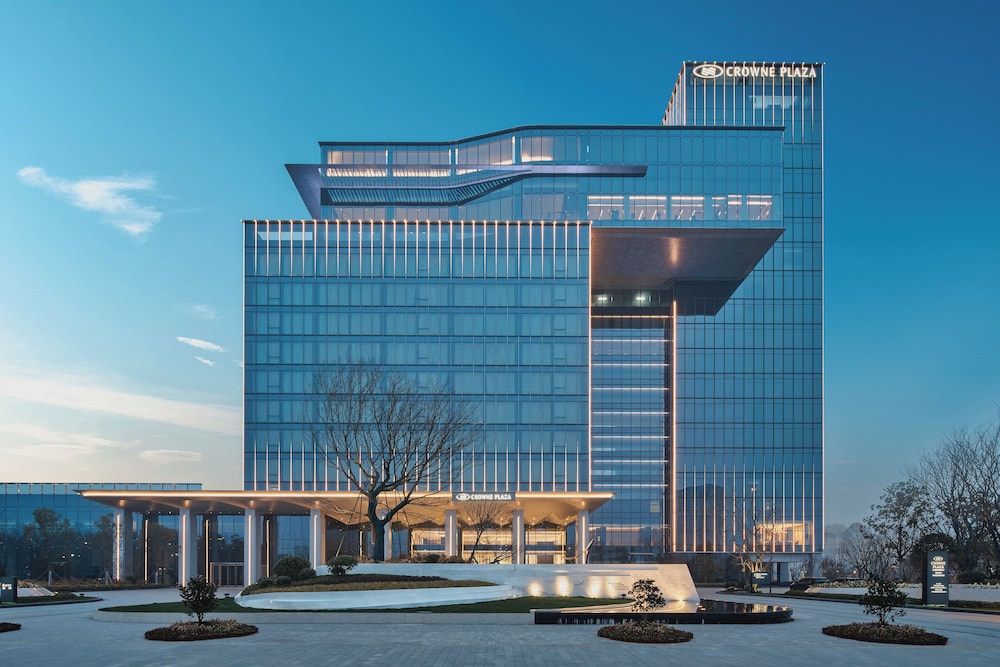 Crowne Plaza Ezhou by IHG in Ezhou, People's Republic of China
