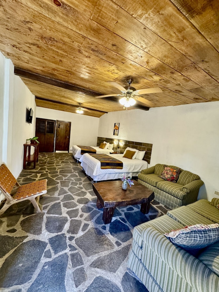Hotel Alicante Montana — Concepcion De Ataco — photo 4