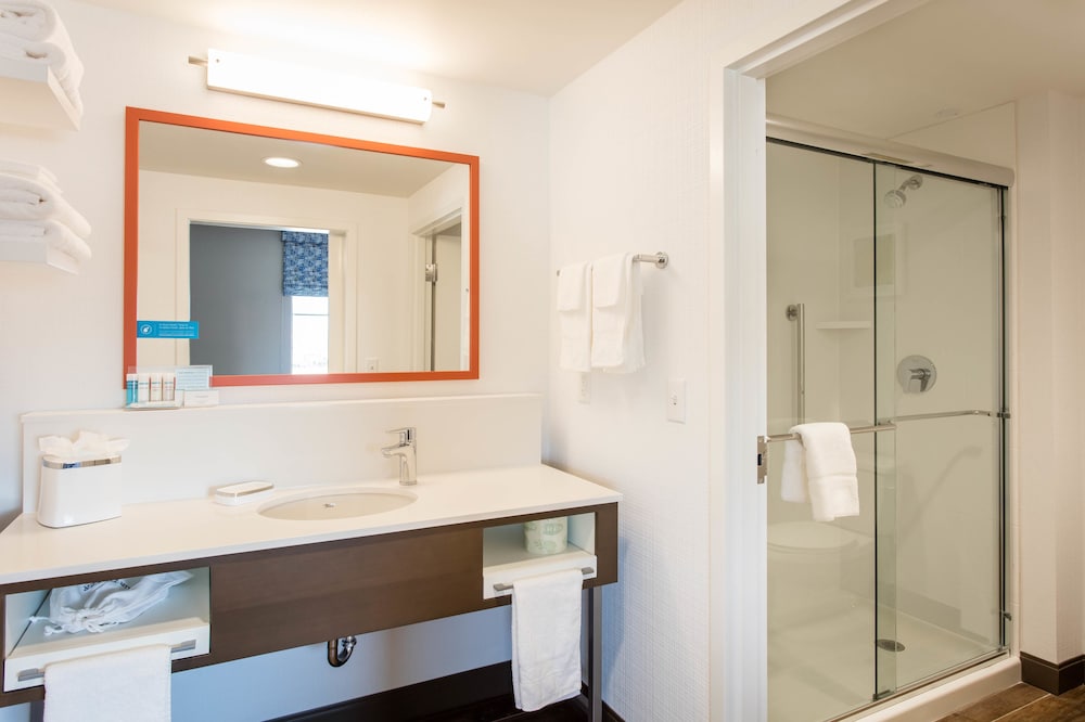 Hampton Inn & Suites St. George UT - photo 23