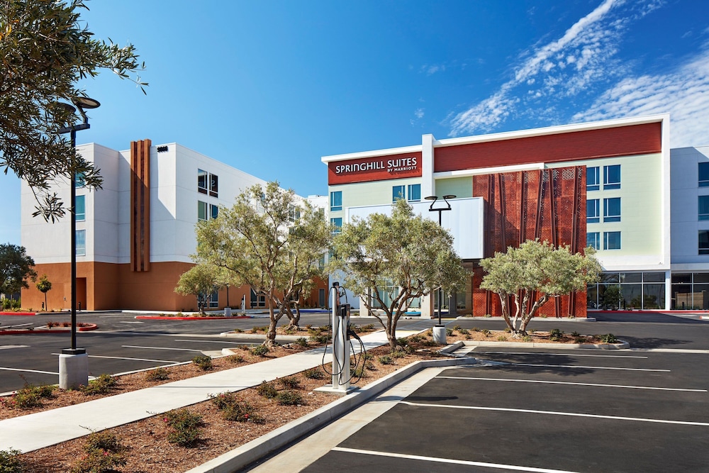 SpringHill Suites by Marriott Los Angeles Downey - photo 40