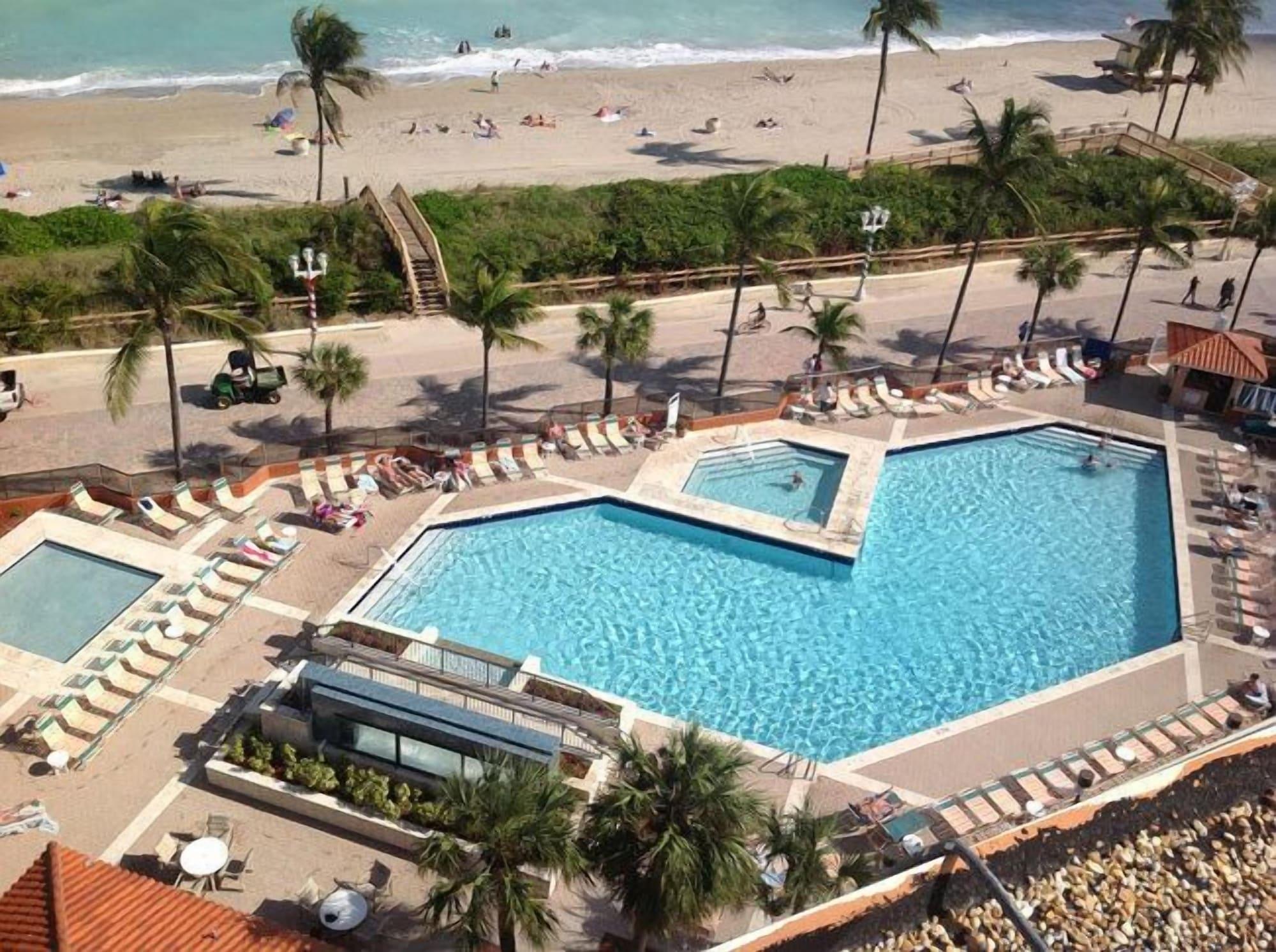 Hollywood Beach Resort tower Suite - photo 10