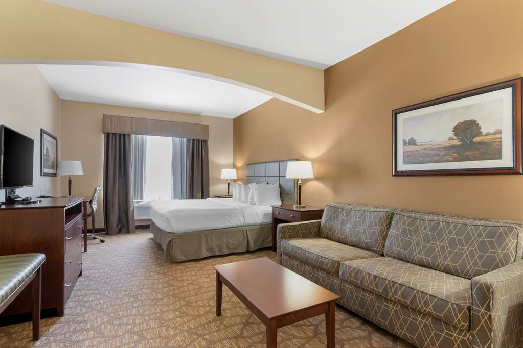 Best Western Plus Butterfield Inn - photo 17