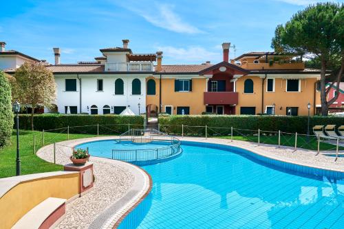 Jesolo Pines Beach House Host Solution — 4-Star Luxury Hotel in Lido Di Jesolo, Italy