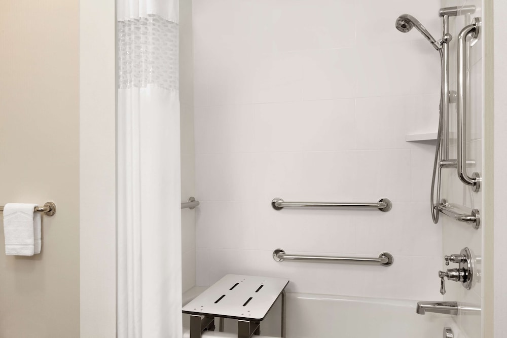 Hampton Inn & Suites Seattle Renton - photo 20
