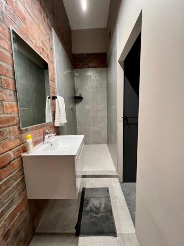 No load shedding Spacious Apartment