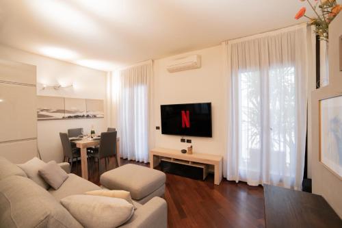 Brera Stylish Apartment Central Milan — 4-Star Luxury Hotel in Milan, Italy