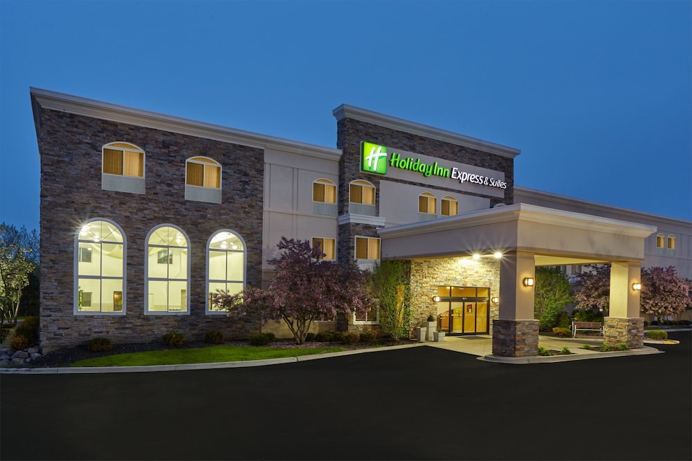 Holiday Inn Express & Suites Chicago Libertyville by IHG - photo 50