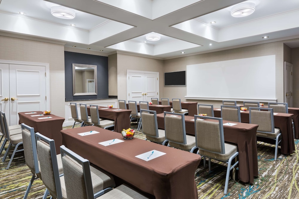 Homewood Suites by Hilton Holyoke Springfield North - photo 32