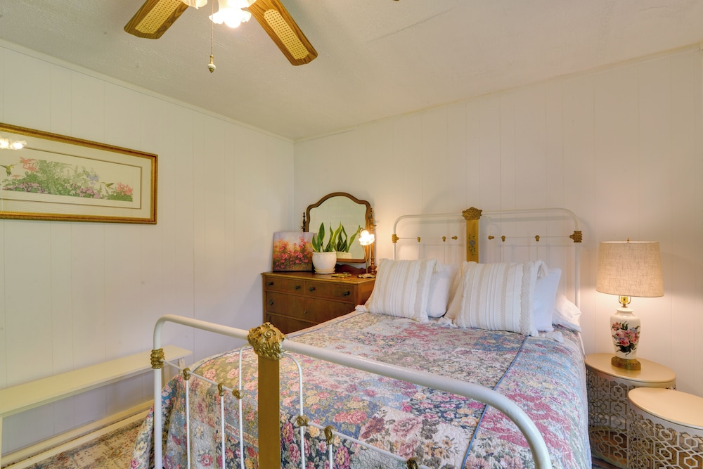 Charming Parsons Cabin with Grill on the Cheat River — Parsons — photo 4
