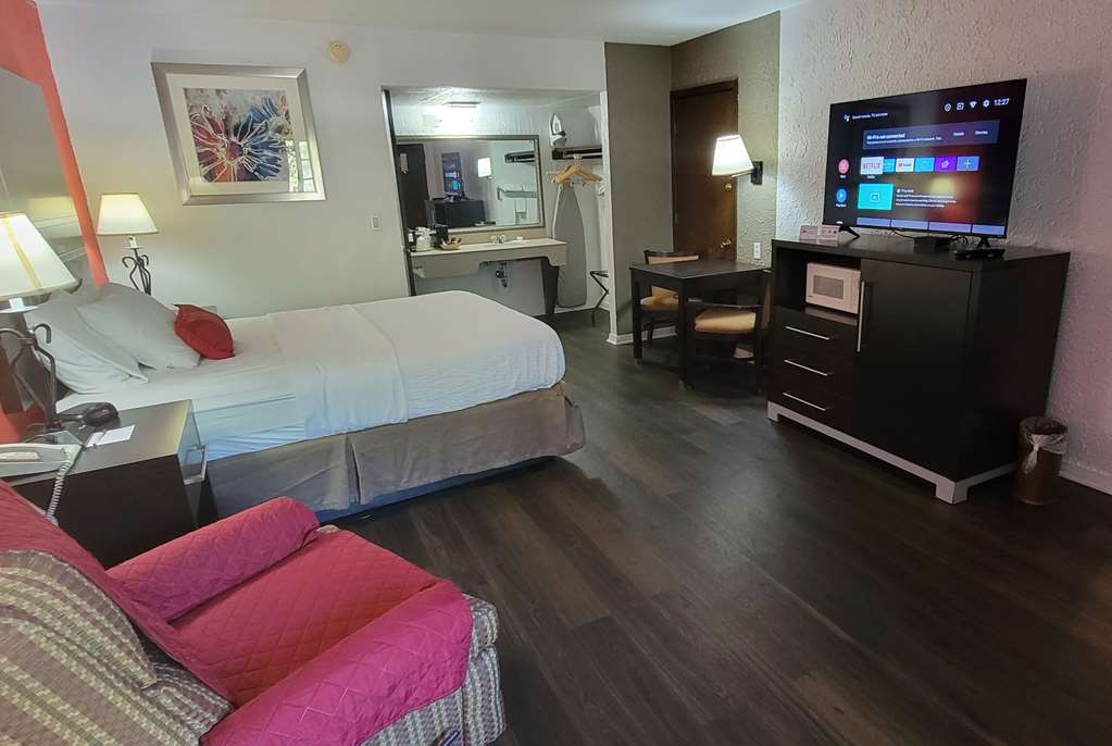 Ramada by Wyndham Mountain Home - photo 64