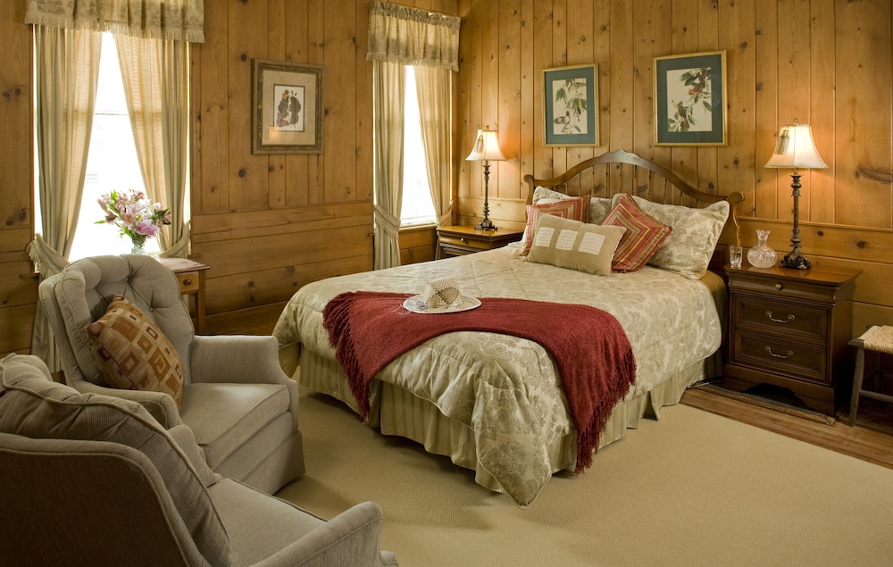 1906 Pine Crest Inn - photo 5