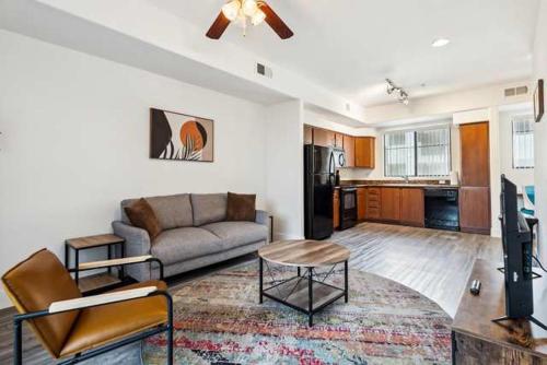 CozySuites Glendale Westgate w pool 13 — 4-Star Luxury Hotel in Glendale, United States