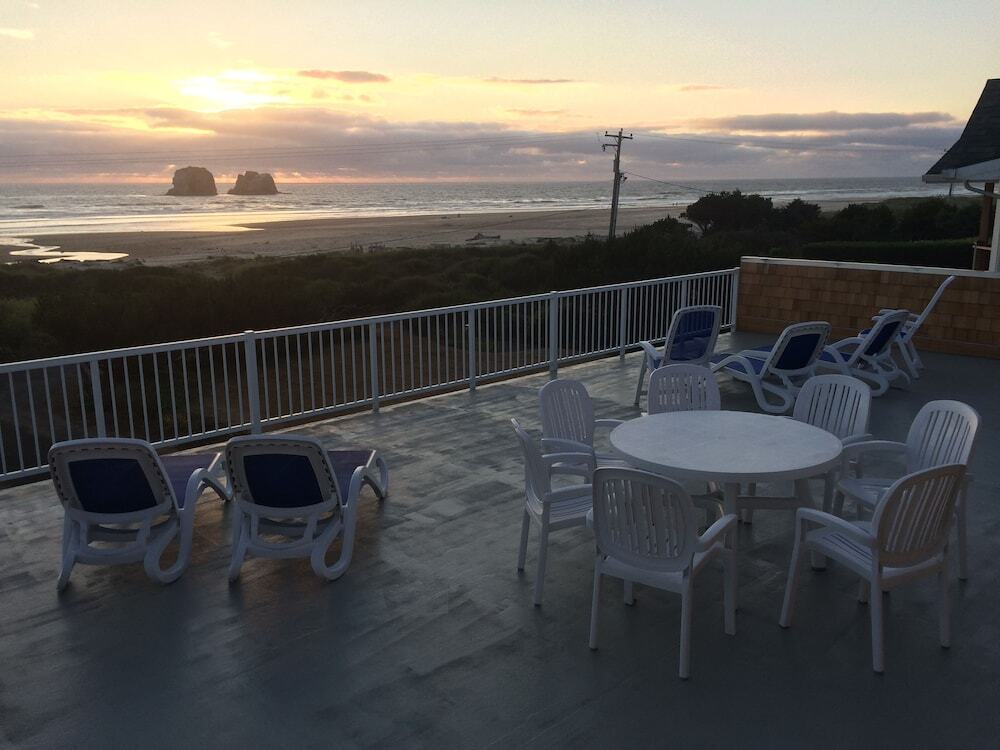 The Strand at Twin Rocks - photo 15