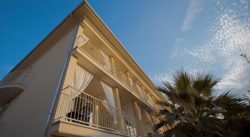 Albachiara Inn — 4-Star Luxury Hotel in Ameglia, Italy
