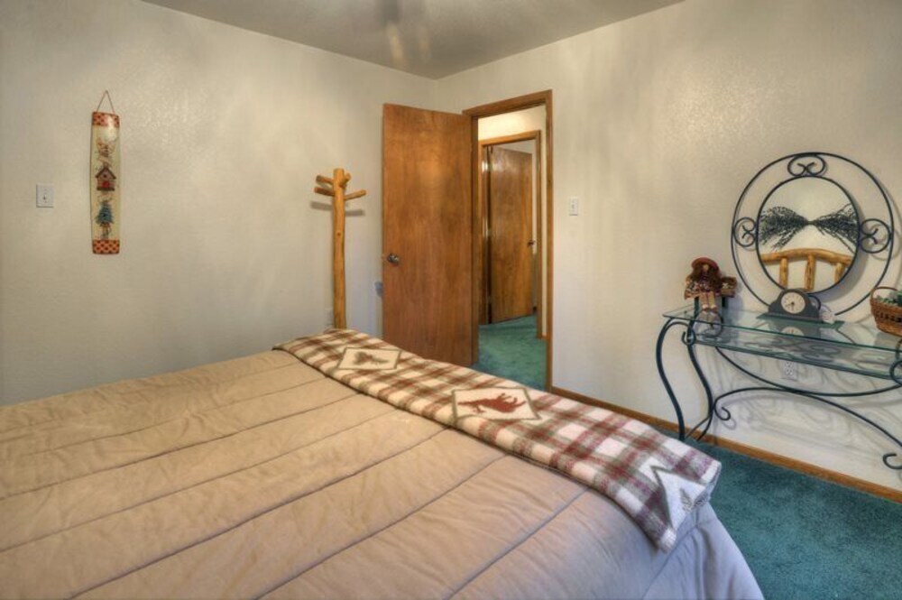 Vallecito Family Retreat in Bayfield CO — hotel in Bayfield