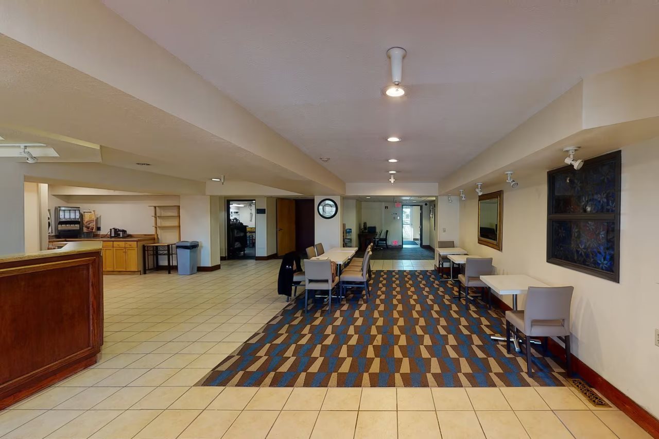 Baymont Inn & Suites by Wyndham Anchorage Airport - photo 15