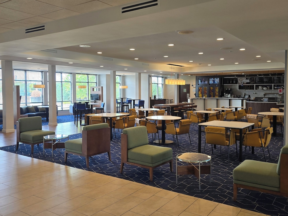 Courtyard by Marriott Fargo Moorhead MN - photo 14