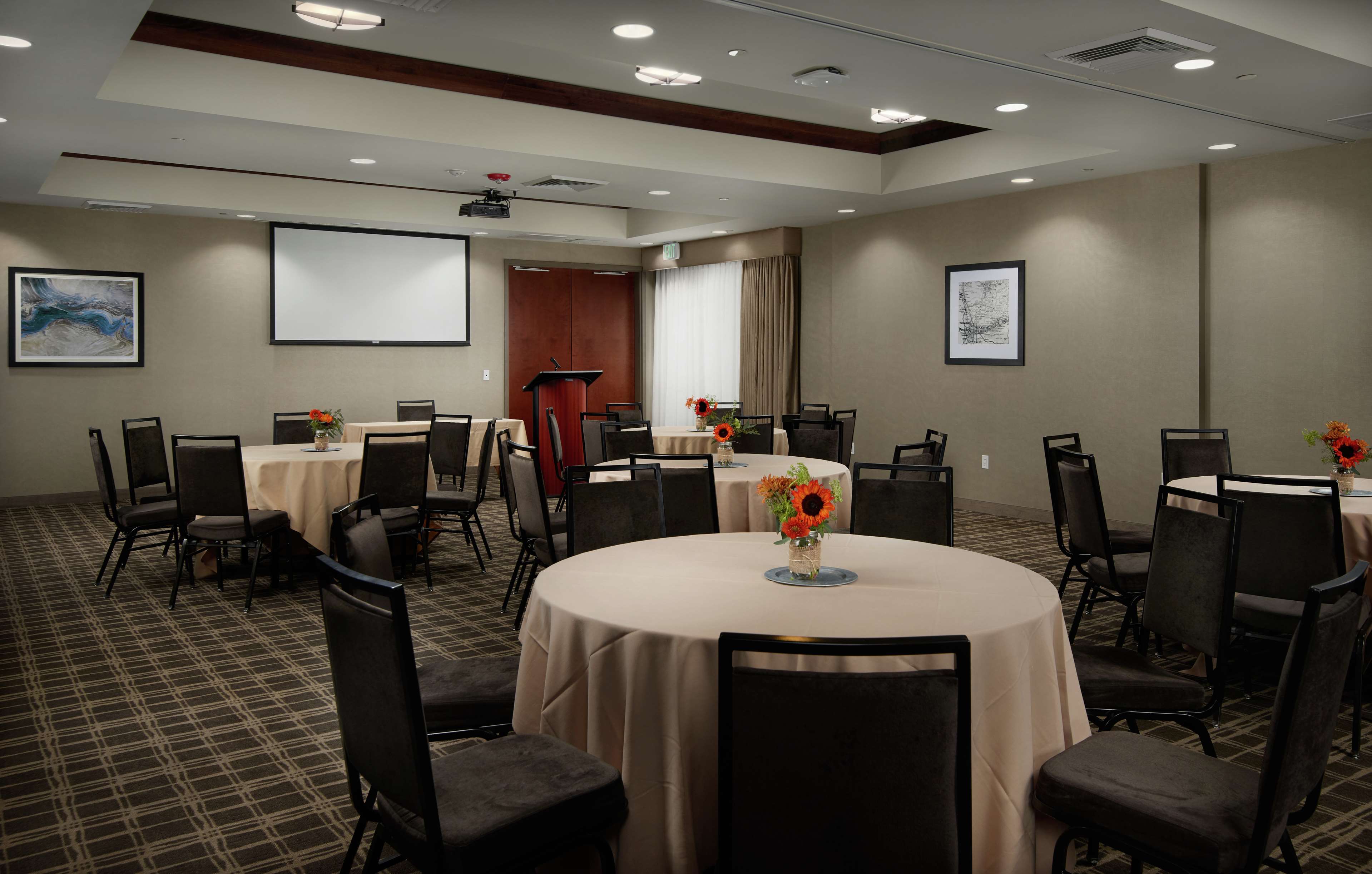 Hampton Inn & Suites Portland Vancouver - photo 16