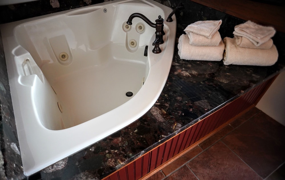 Ampersand Bay Resort - photo 177