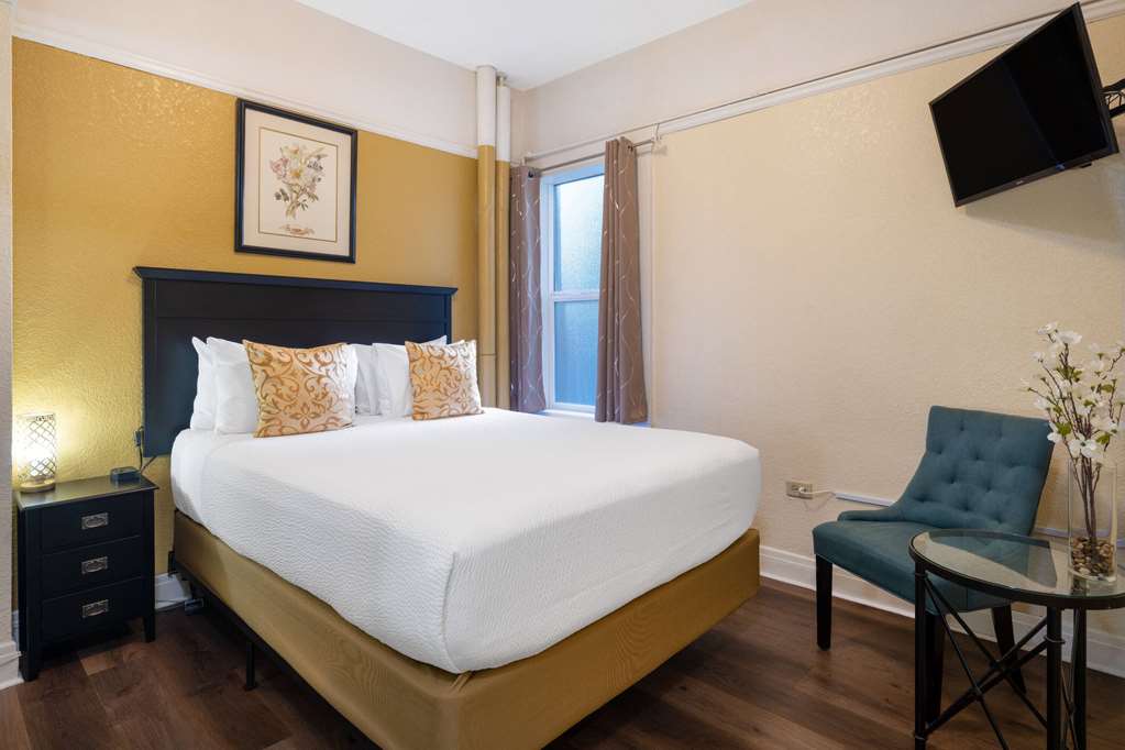 Gilmore Hotel Trademark Collection by Wyndham - photo 12